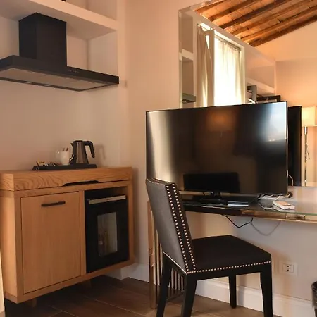 Hr Bedrooms In Florence